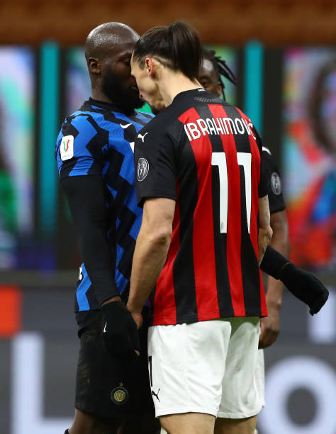 雄狮地位初 雄狮地位初