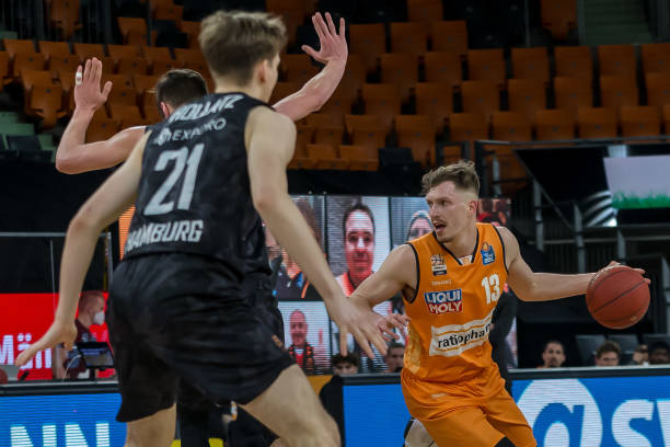 双向甚至多 双向甚至多